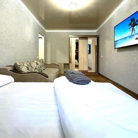 Абая 68 Квартира В Центре, 4 Спальных Места Petropavl Exterior foto