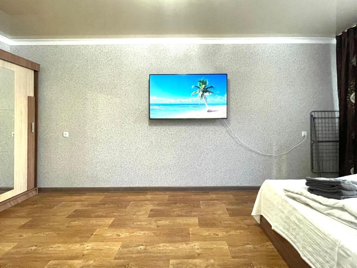 Абая 68 Квартира В Центре, 4 Спальных Места Petropavl Exterior foto