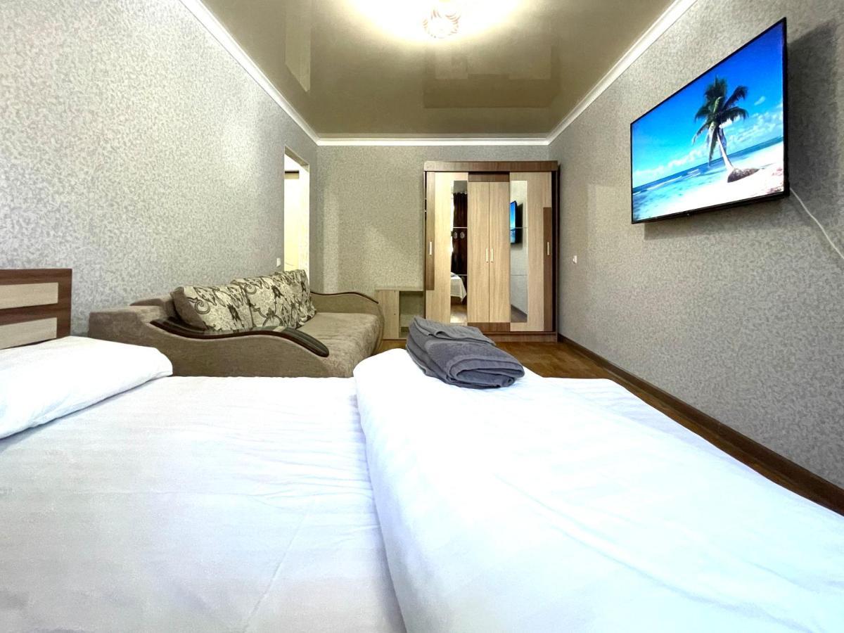 Абая 68 Квартира В Центре, 4 Спальных Места Petropavl Exterior foto